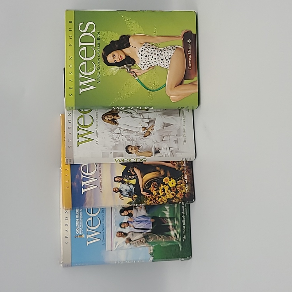 Weeds DVD Seasons 1-4